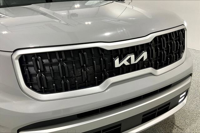 Used 2023 Kia Telluride EX image 35