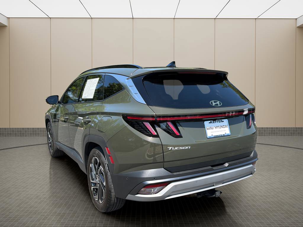 Certified 2025 Hyundai Tucson Limited FWD image 3