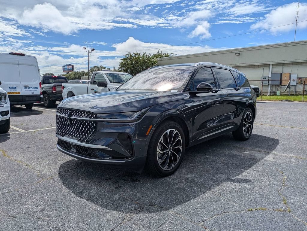 Used 2024 Lincoln Nautilus Reserve w/ Equipment Group 202A AWD/4WD image 9