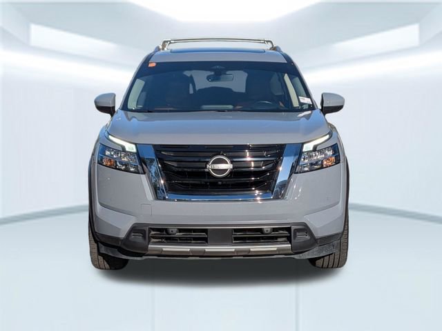 Used 2023 Nissan Pathfinder Platinum image 21