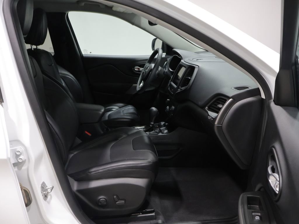 Used 2022 Jeep Cherokee Latitude Lux AWD/4WD image 21