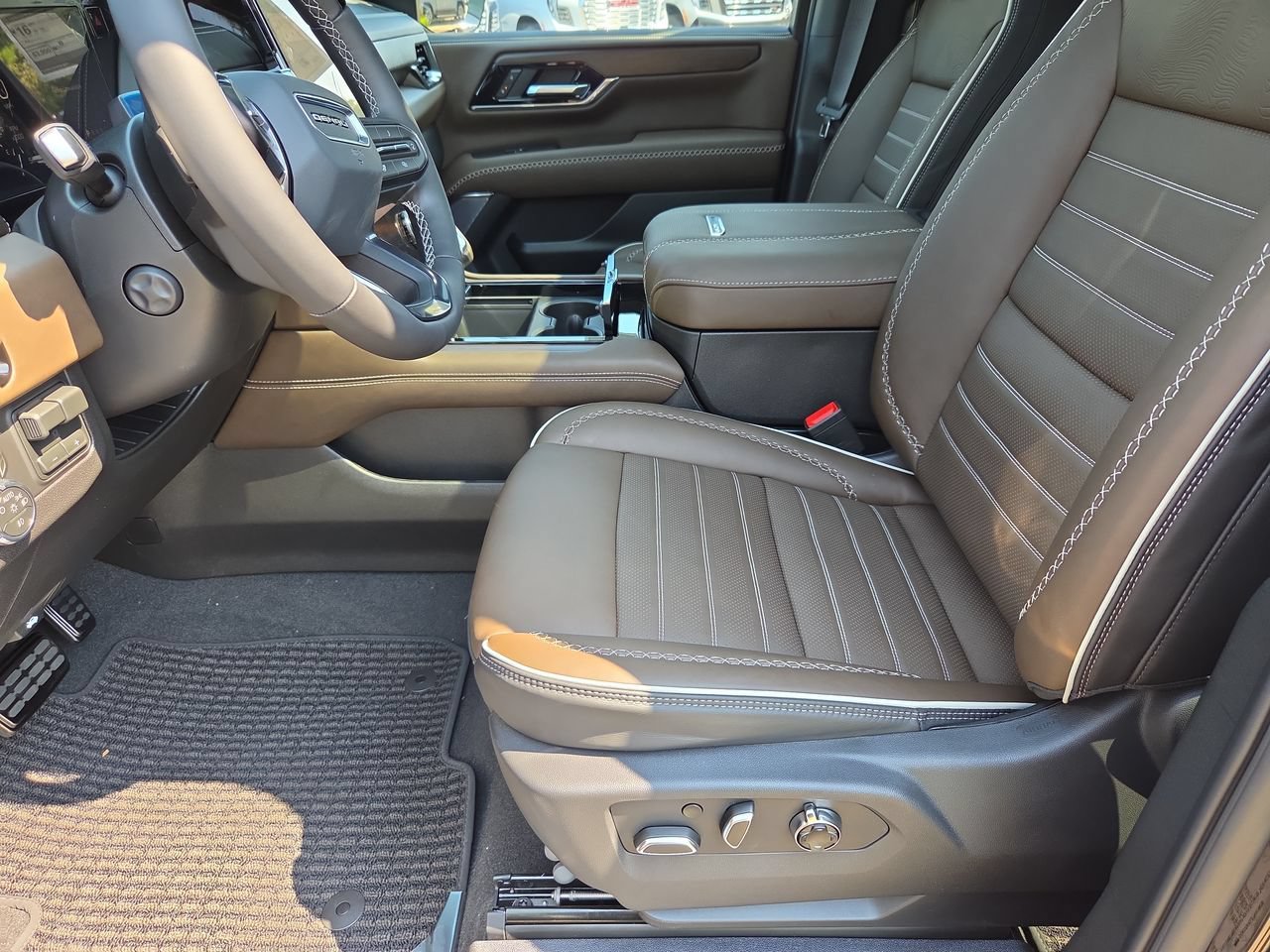 New 2026 GMC Yukon XL Denali Ultimate AWD/4WD image 20