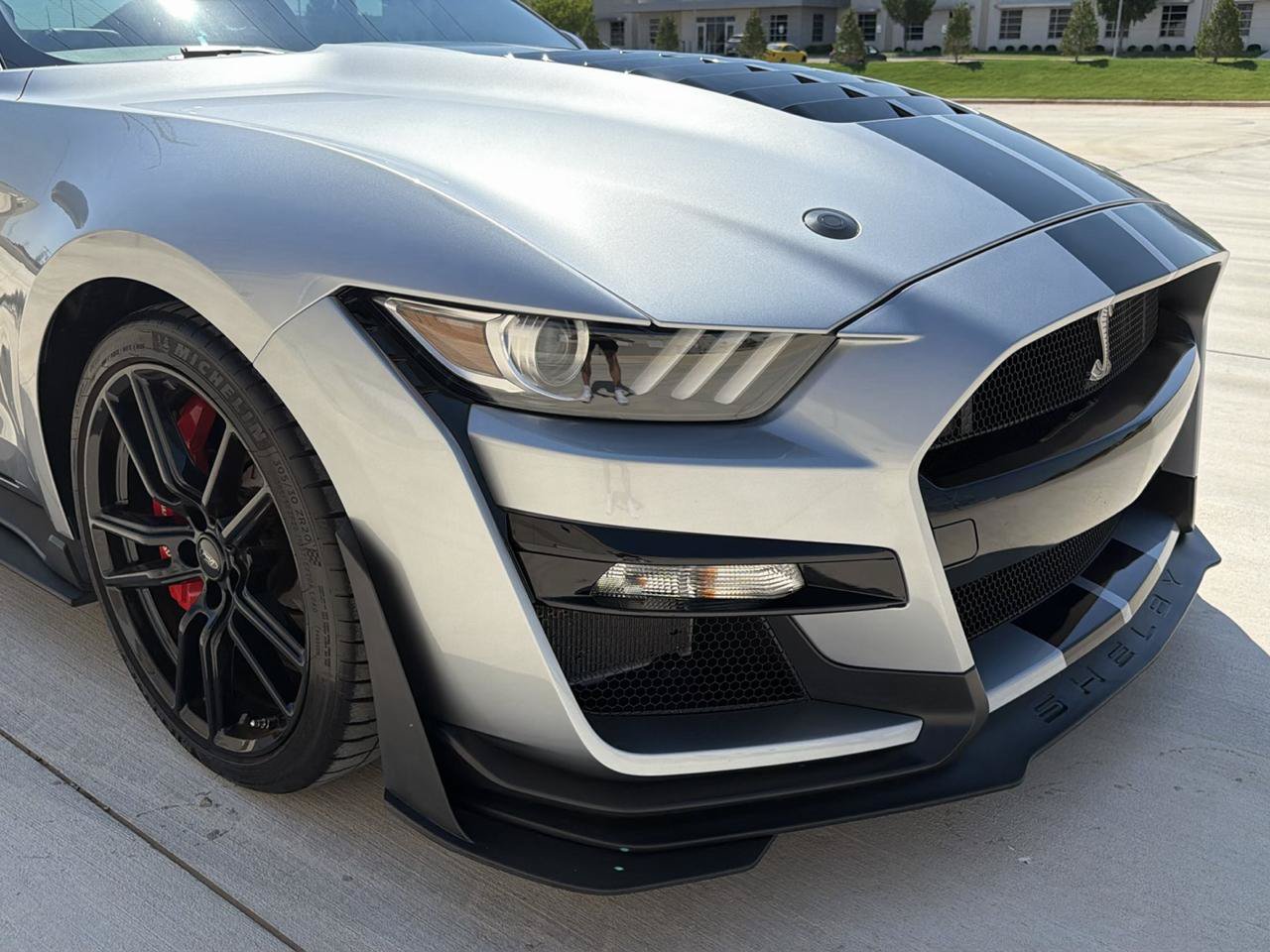 Used 2021 Ford Mustang Shelby GT500 w/ Technology Package RWD image 12