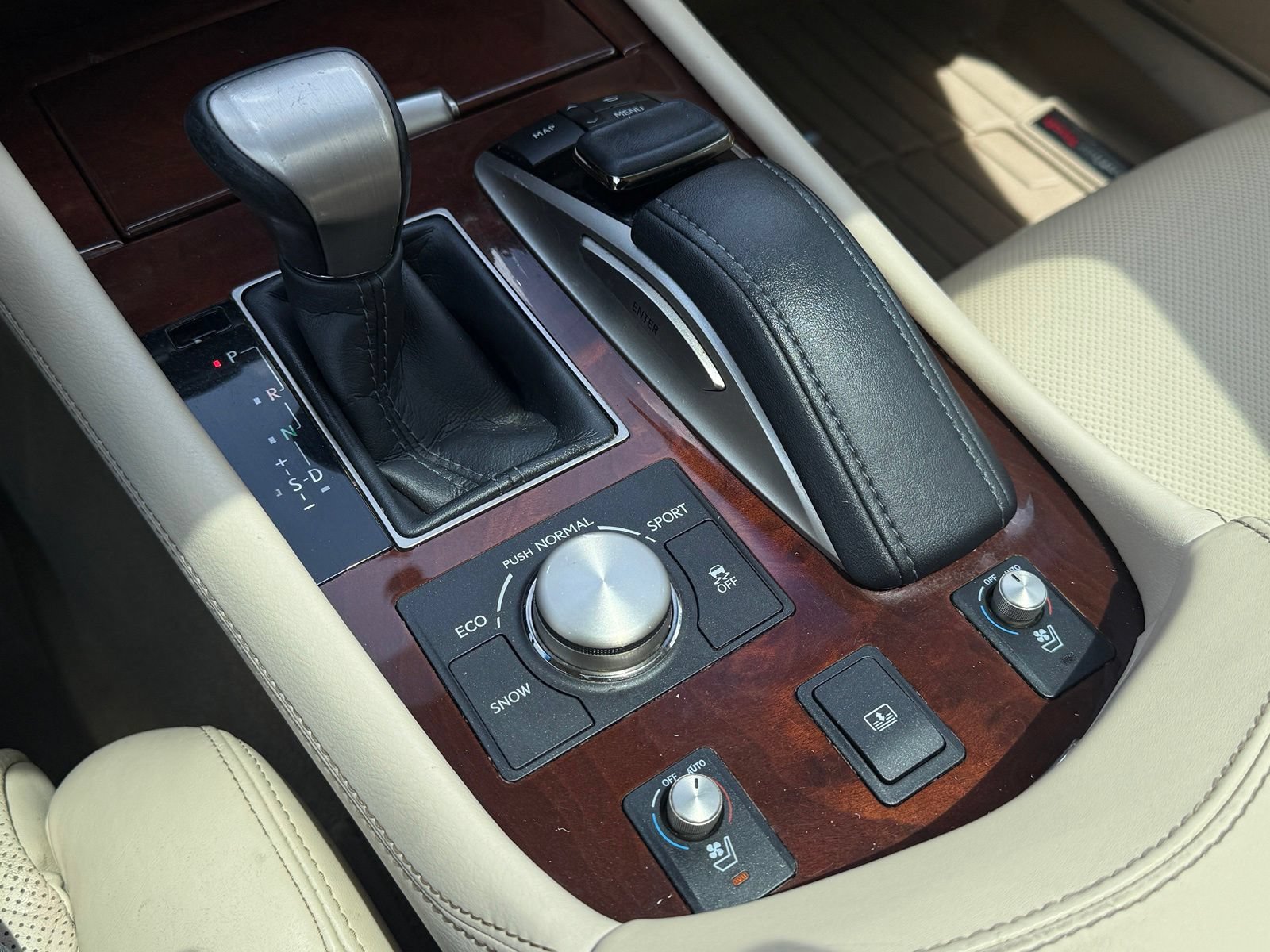 Used 2017 Lexus LS 460 L AWD/4WD image 31