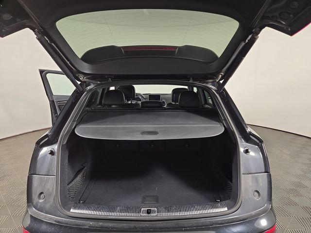 Used 2018 Audi SQ5 Prestige image 32