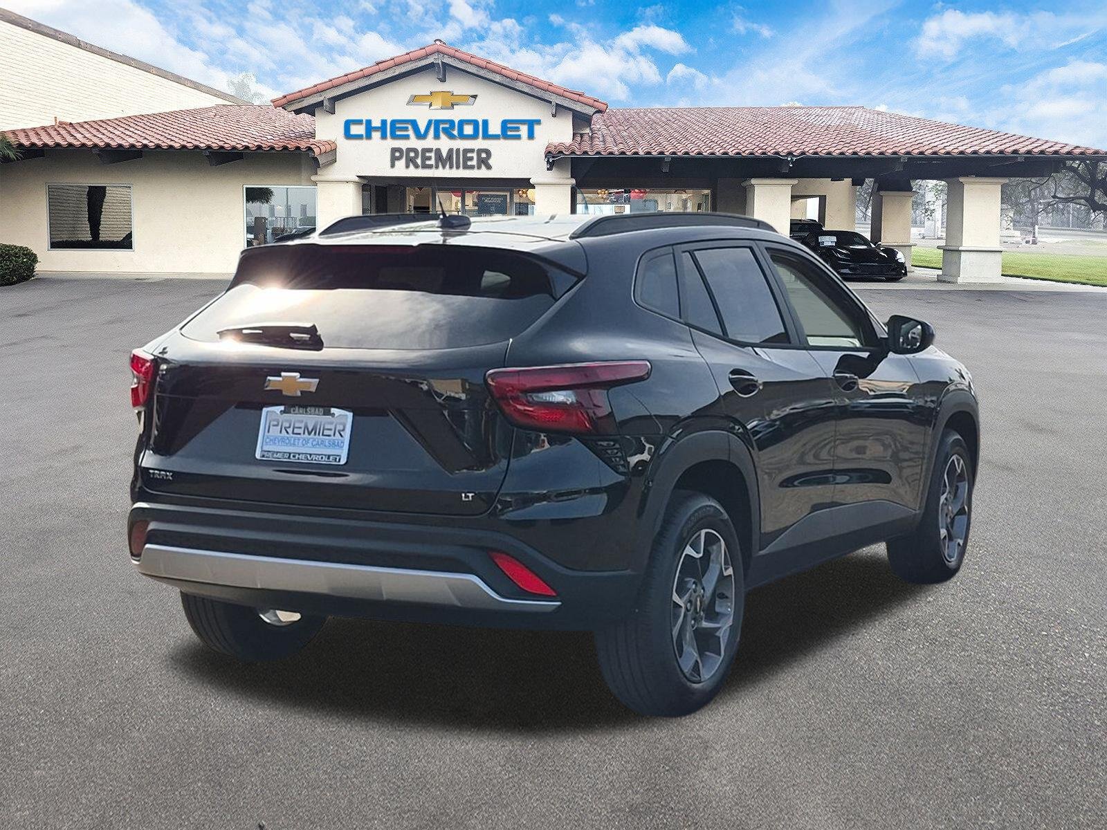 New 2026 Chevrolet Trax LT w/ Driver Confidence Package FWD image 8