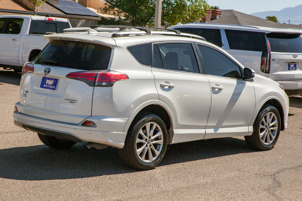 Used 2018 Toyota RAV4 Platinum AWD/4WD image 5