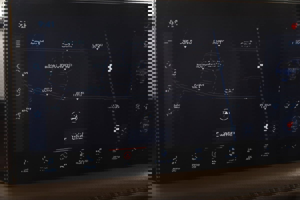 Used 2022 Lincoln Nautilus Reserve AWD/4WD image 9