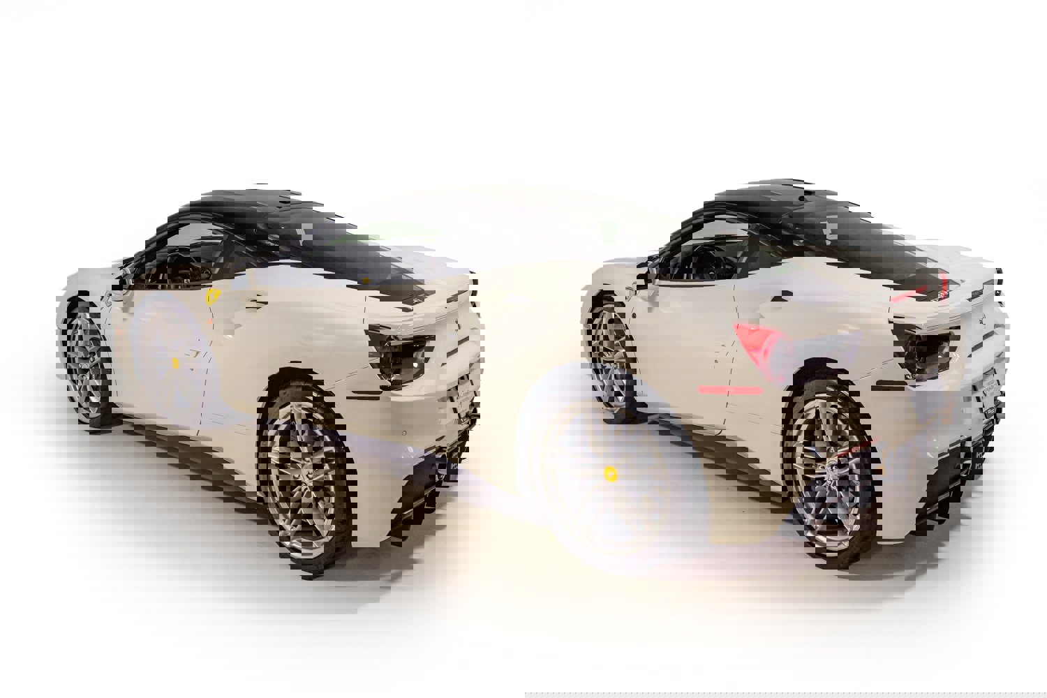 Used 2016 Ferrari 488 GTB image 4