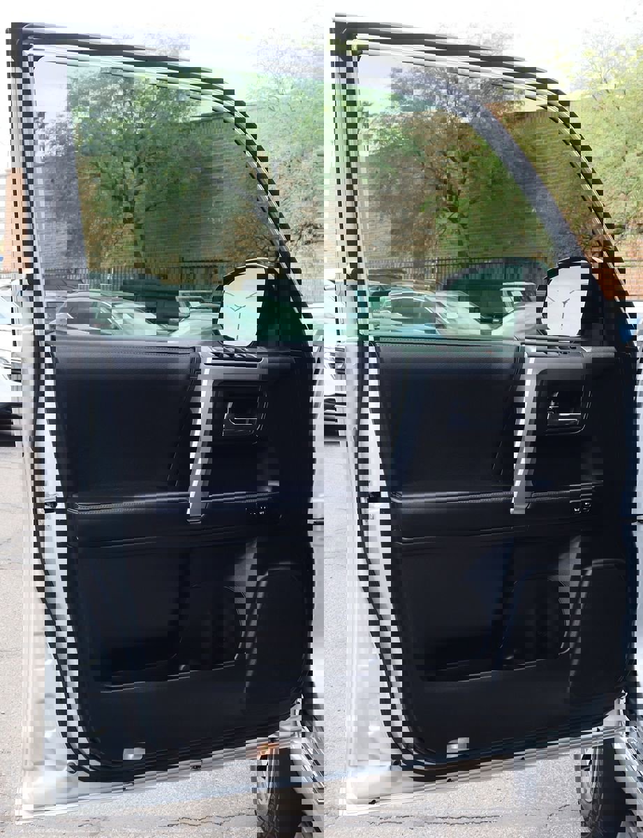 Used 2022 Toyota 4Runner Limited AWD/4WD image 41