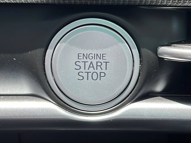 Certified 2025 Hyundai Santa Cruz Limited AWD/4WD image 31