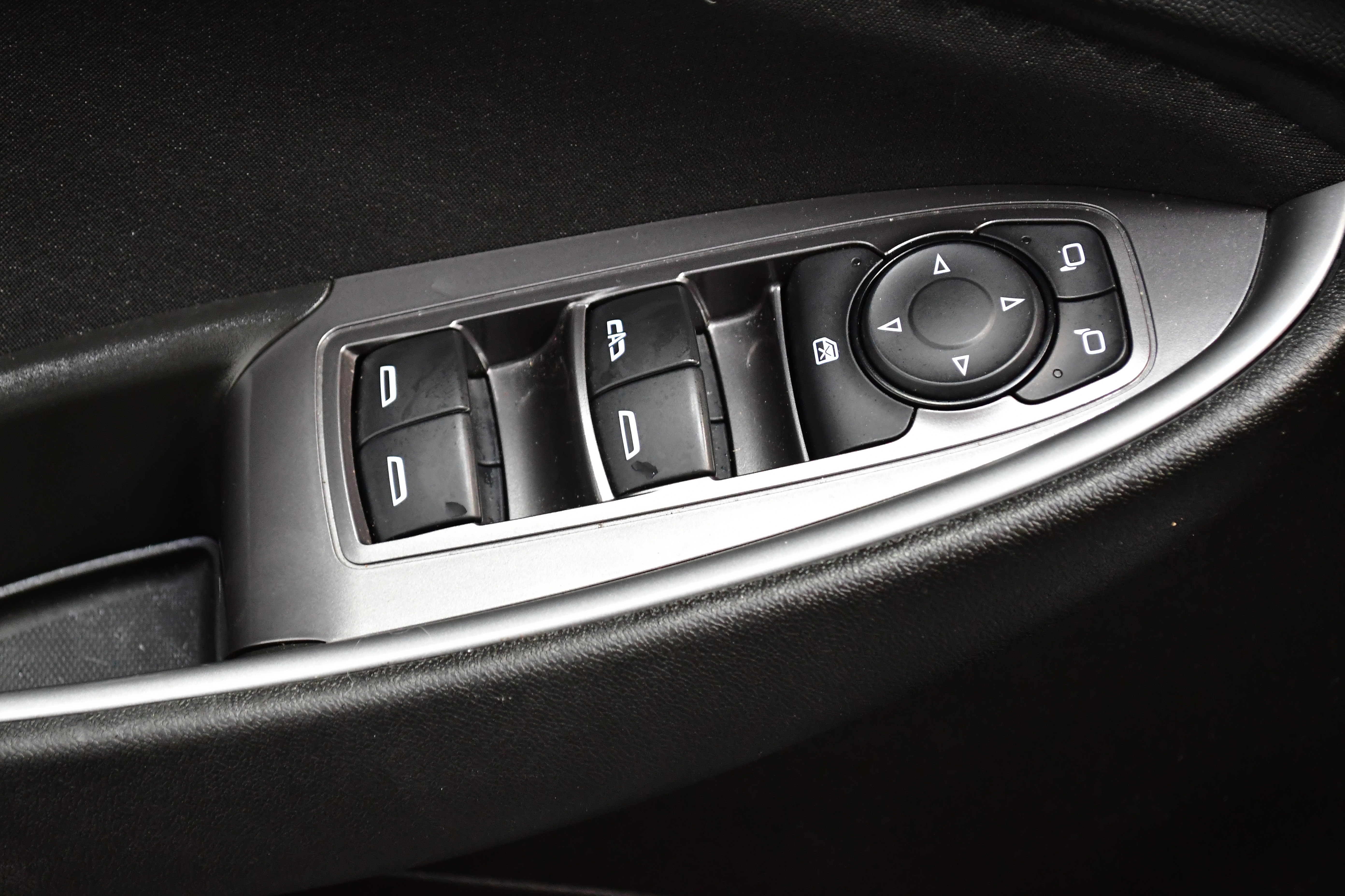 Used 2024 Chevrolet Malibu LT image 17