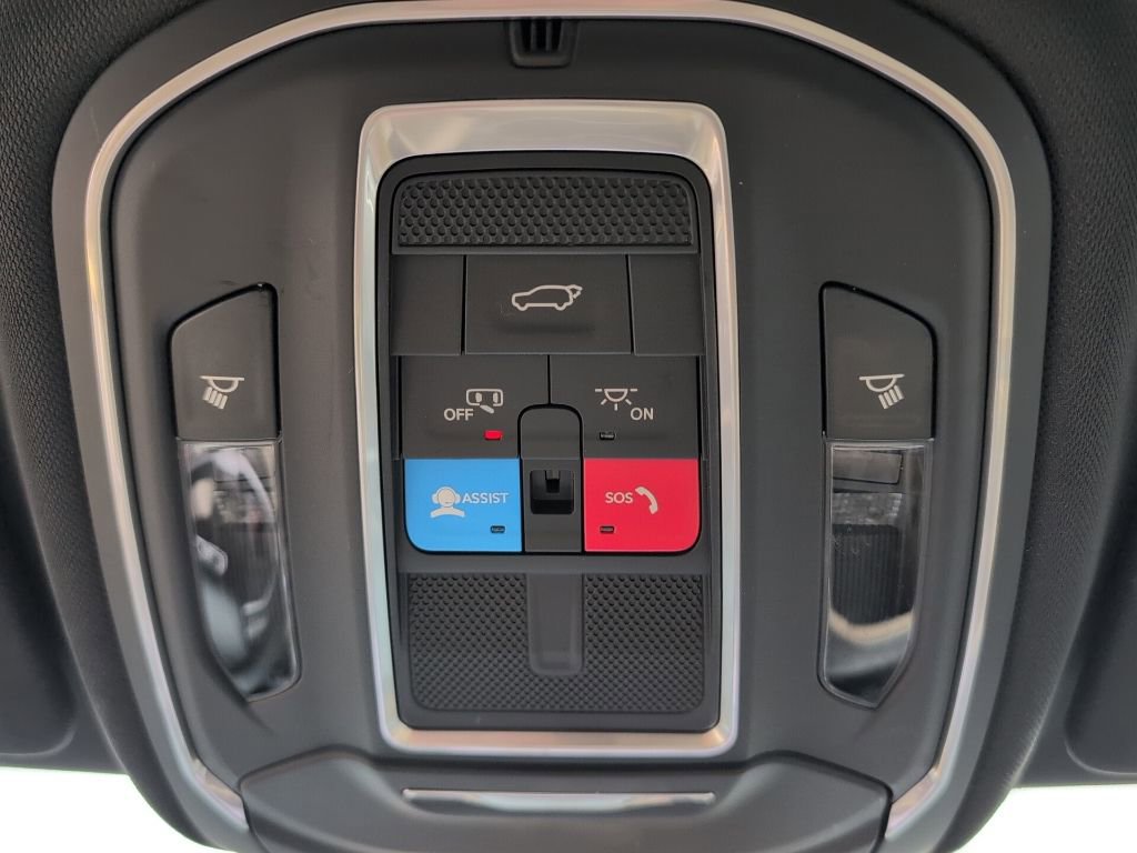 Used 2023 Jeep Grand Cherokee Limited image 66