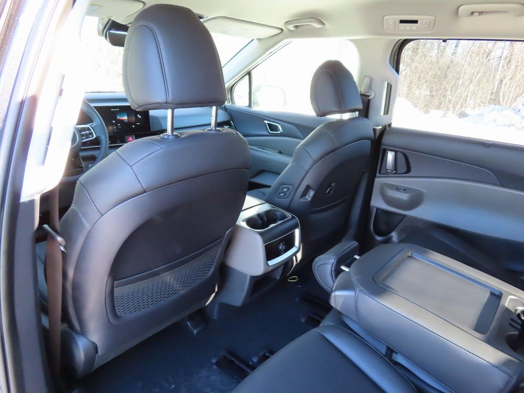 New 2026 Kia Carnival EX image 21