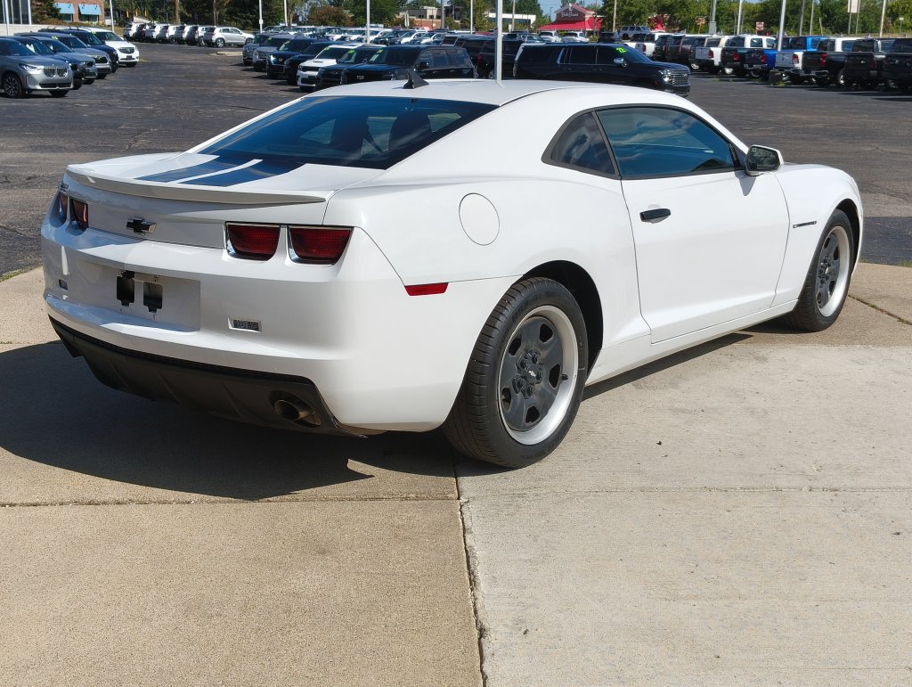 Used 2013 Chevrolet Camaro LS RWD image 12