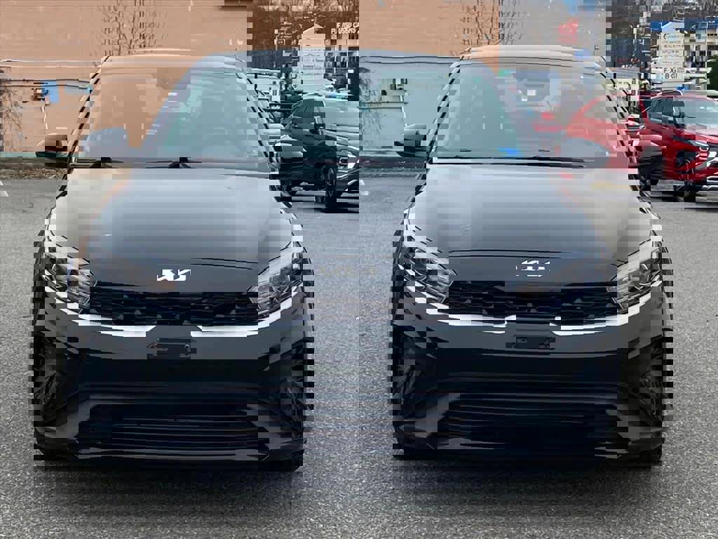 Used 2022 Kia Forte LXS image 6