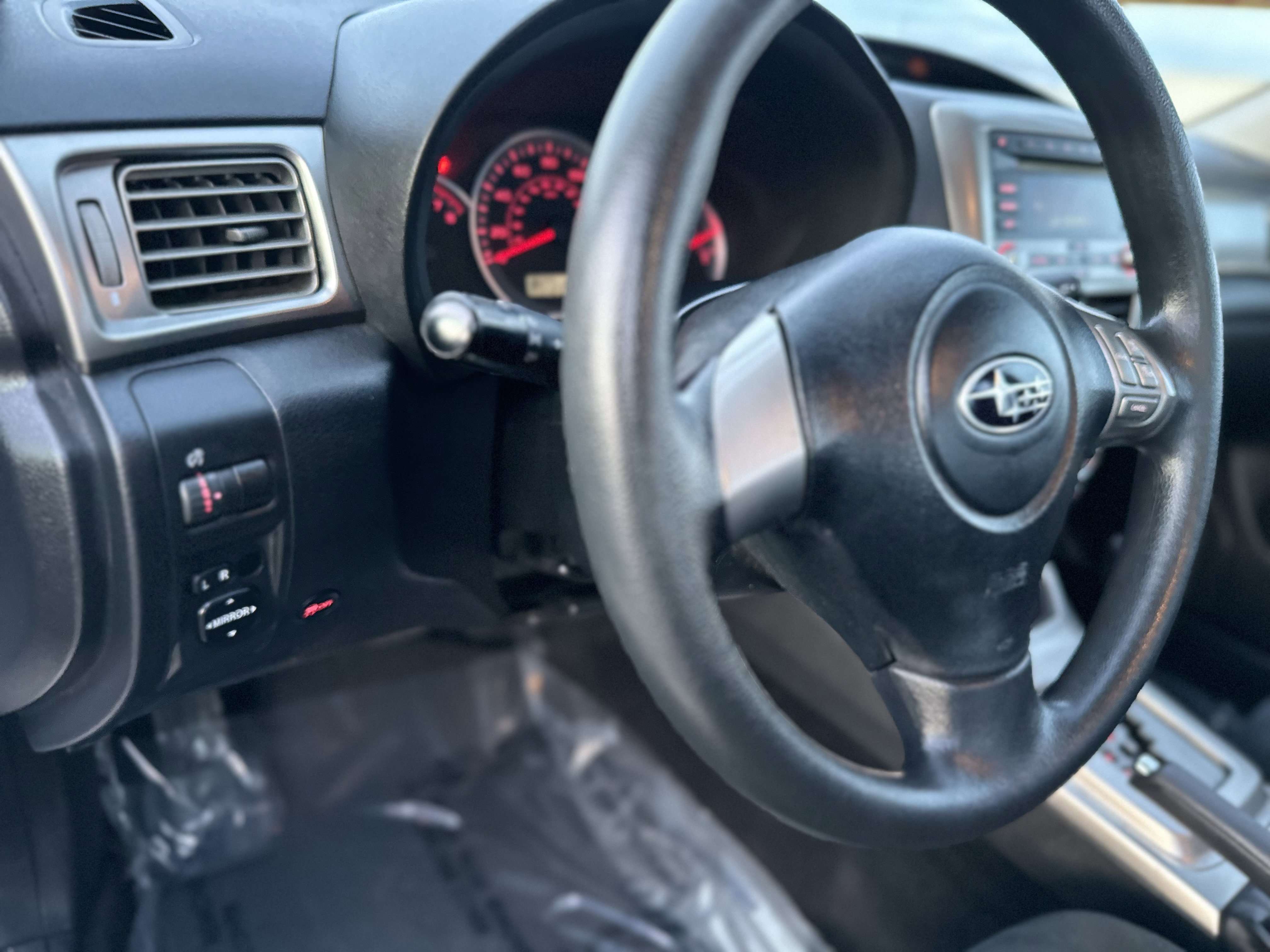 Used 2010 Subaru Impreza 2.5i AWD/4WD image 14