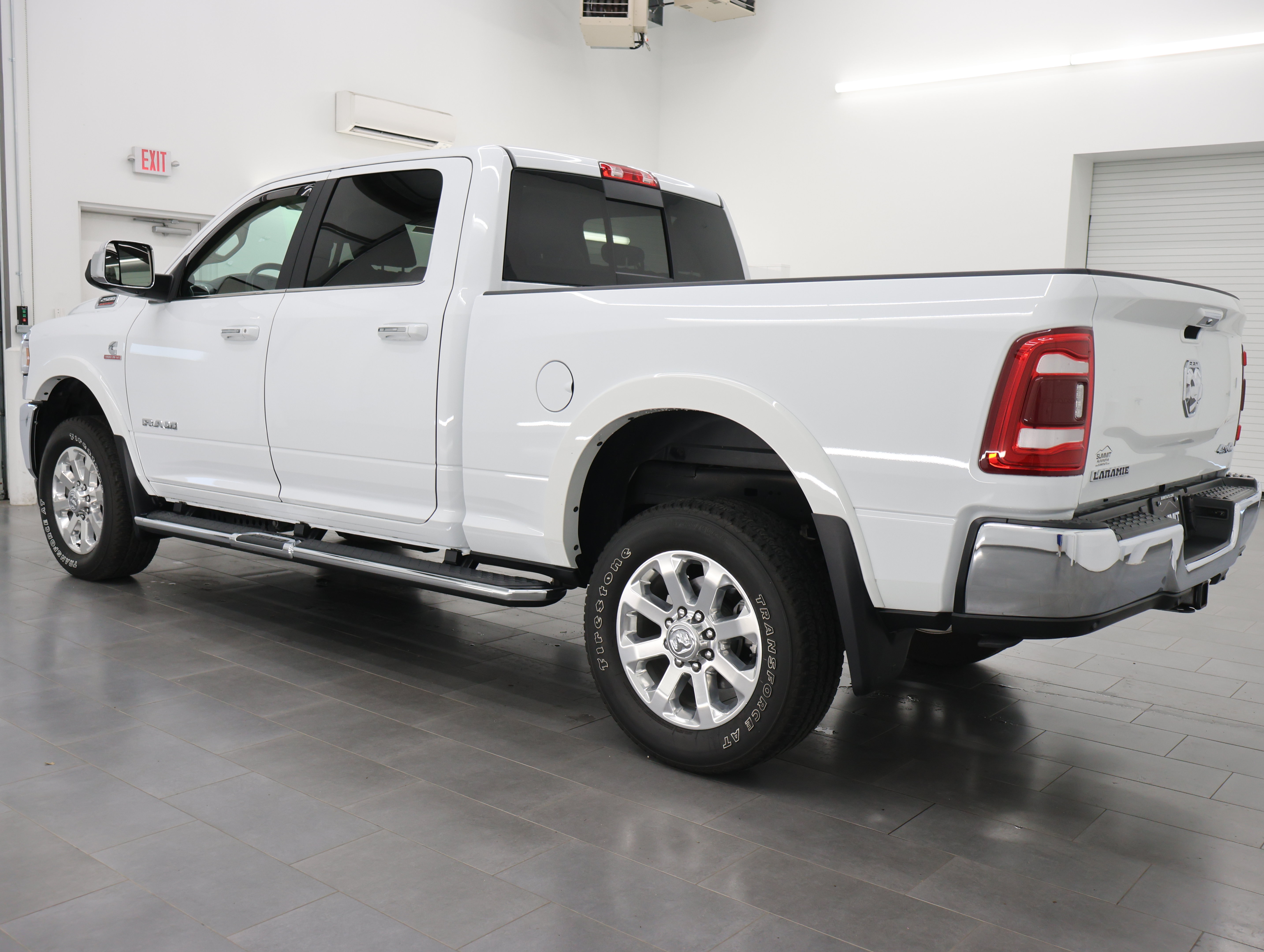Used 2022 RAM 2500 Laramie AWD/4WD image 6