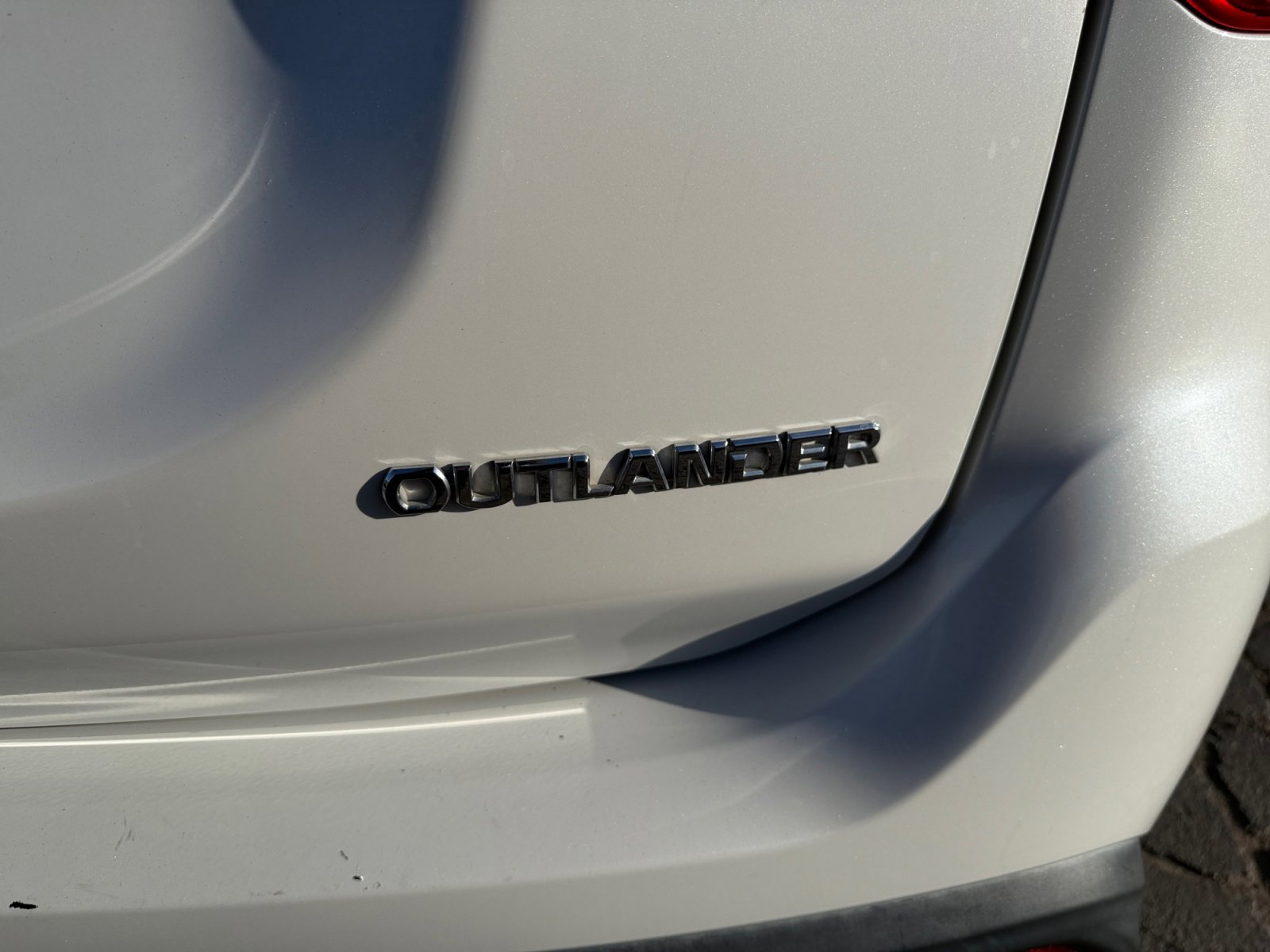 Used 2016 Mitsubishi Outlander ES AWD/4WD image 29