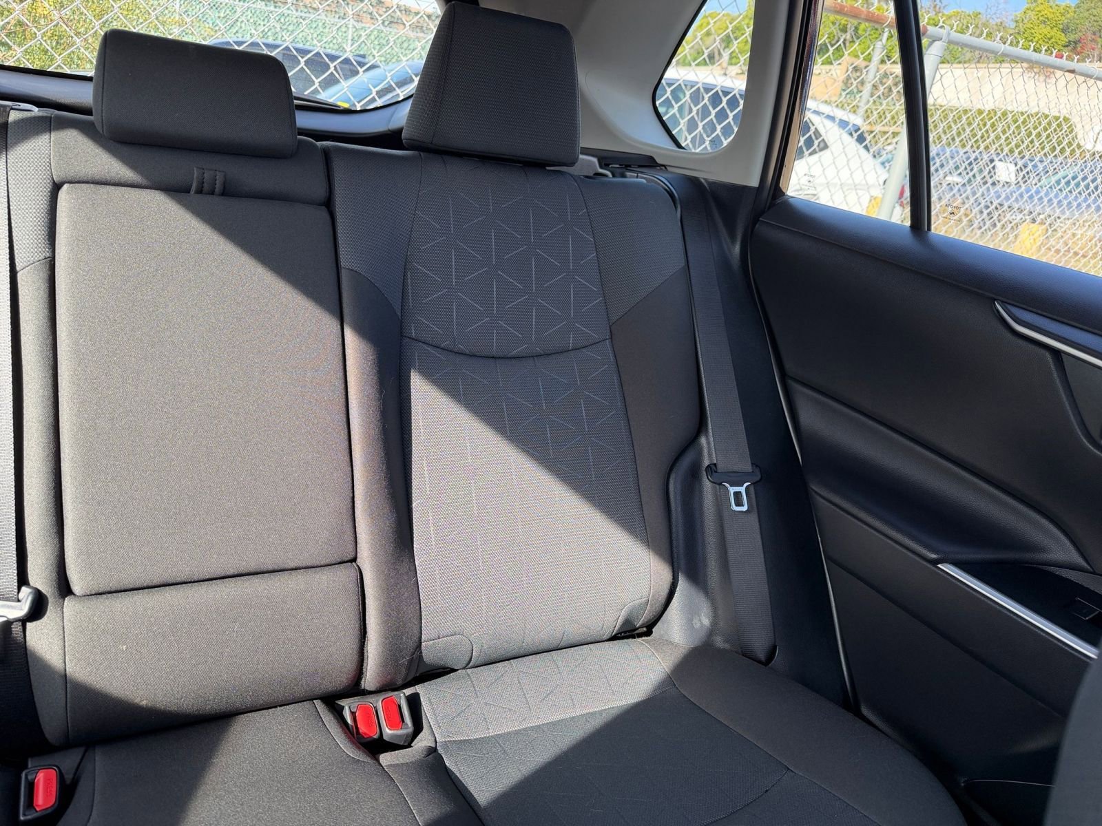 Used 2025 Toyota RAV4 XLE image 38