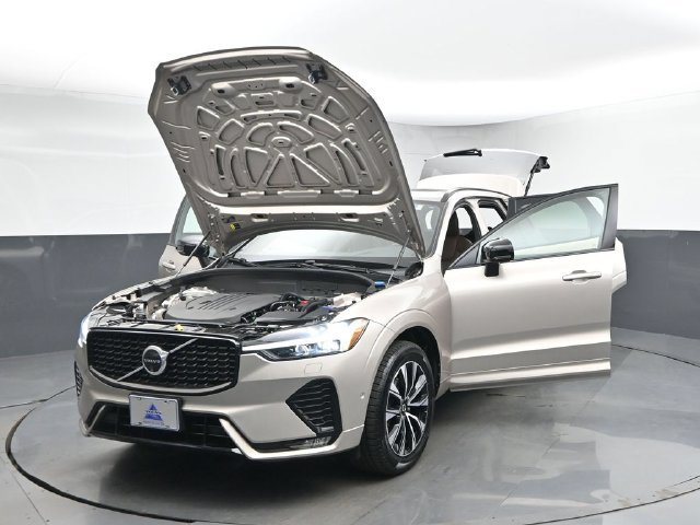 Used 2024 Volvo XC60 B5 Plus w/ Climate Package AWD/4WD image 53
