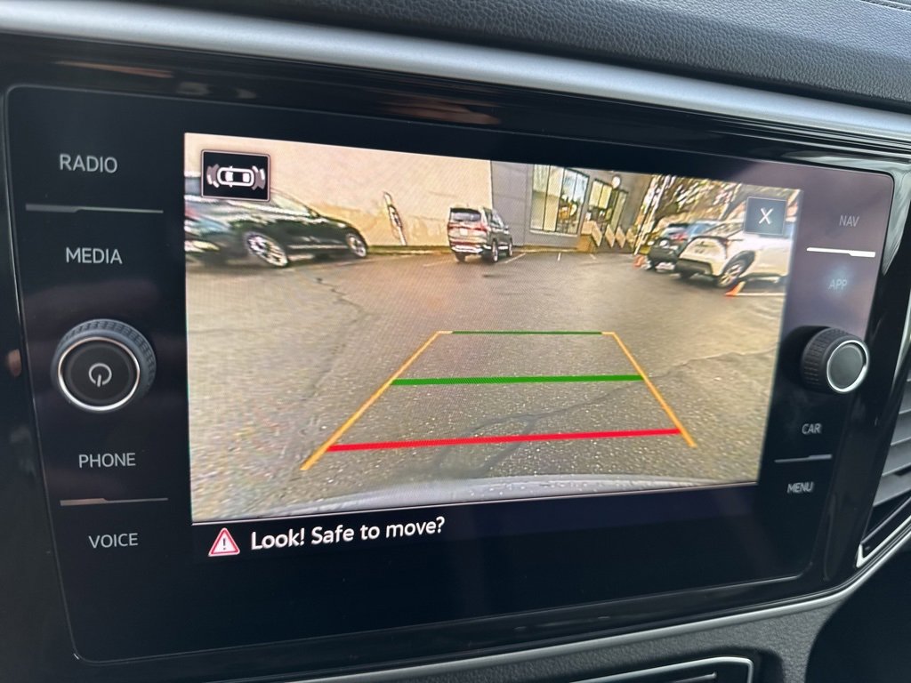 Used 2021 Volkswagen Atlas Cross Sport SEL Premium image 49