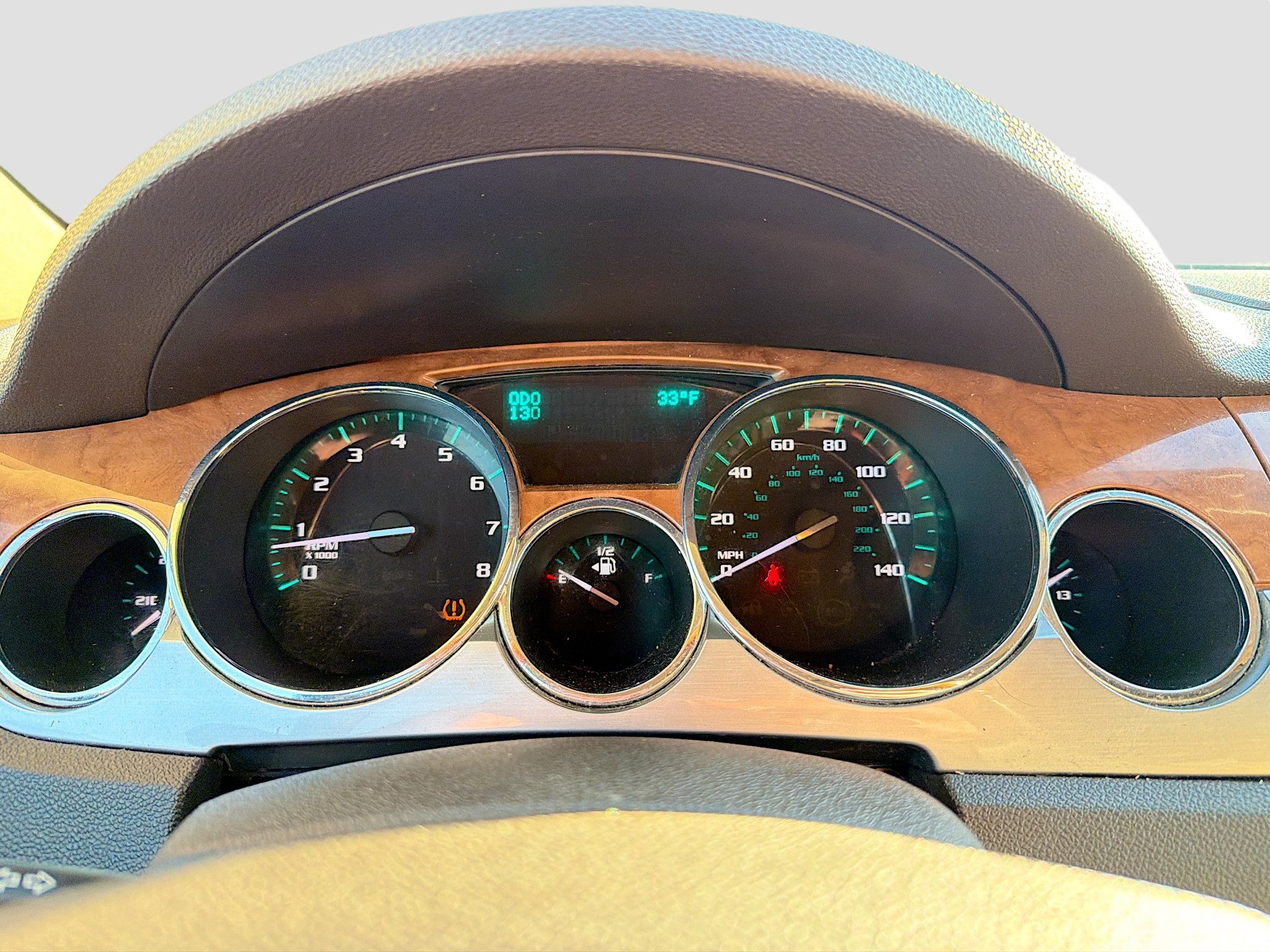 Used 2011 Buick Enclave CXL w/ LPO, Cargo Convenience Pkg image 14