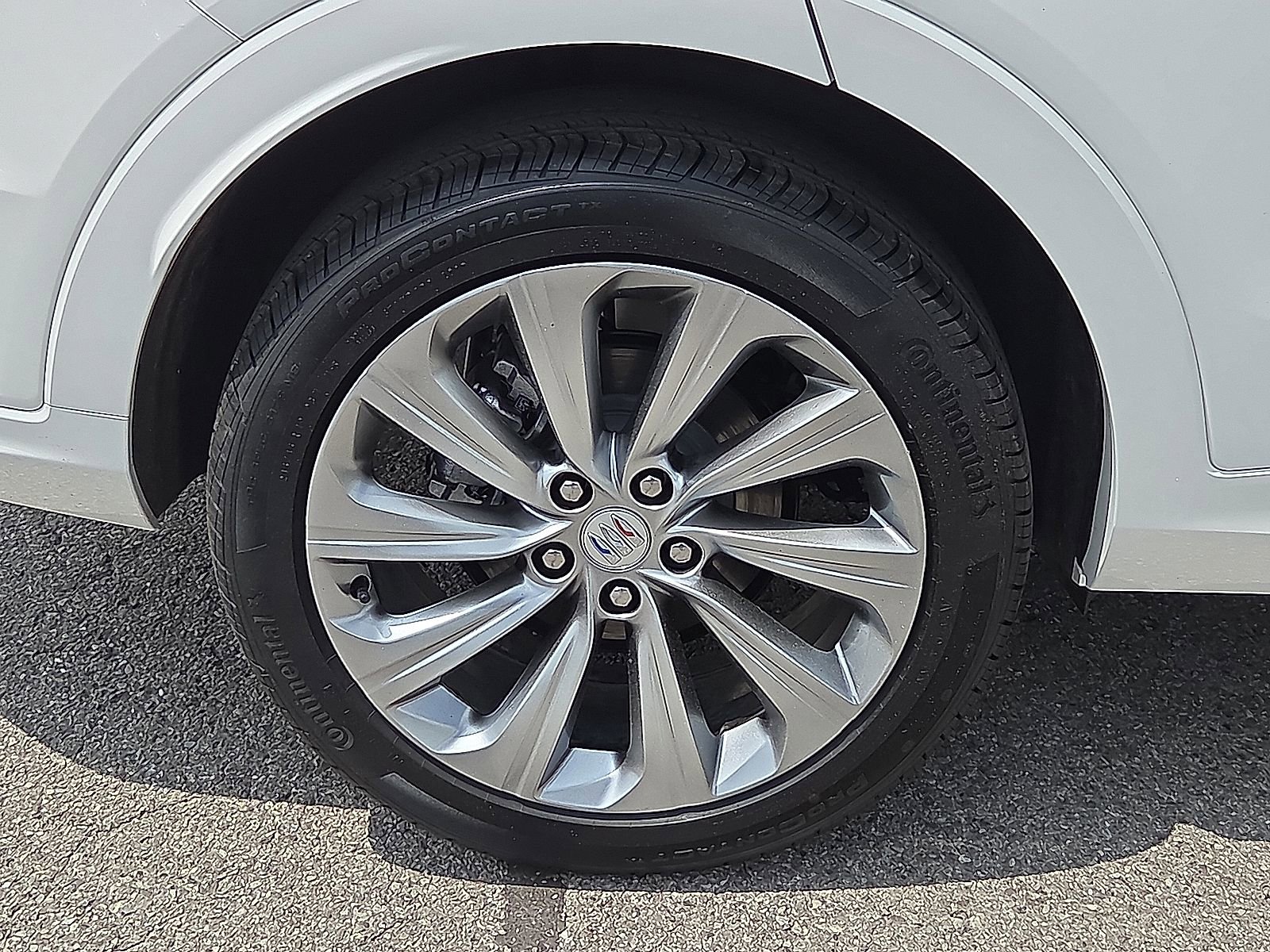 Used 2025 Buick Envista Avenir FWD image 7