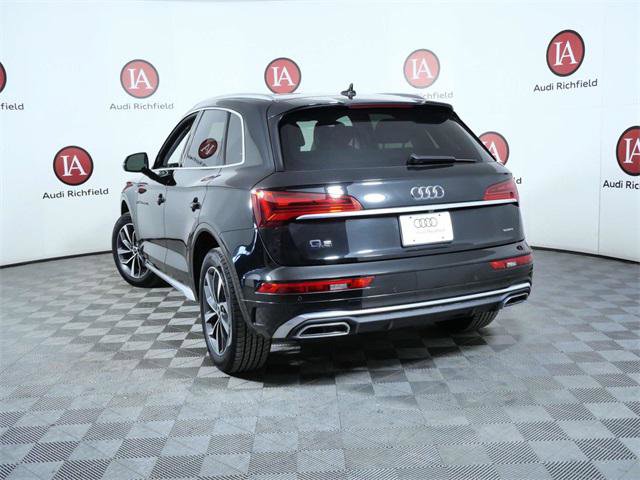 Used 2023 Audi Q5 2.0T Premium w/ Convenience Package image 6