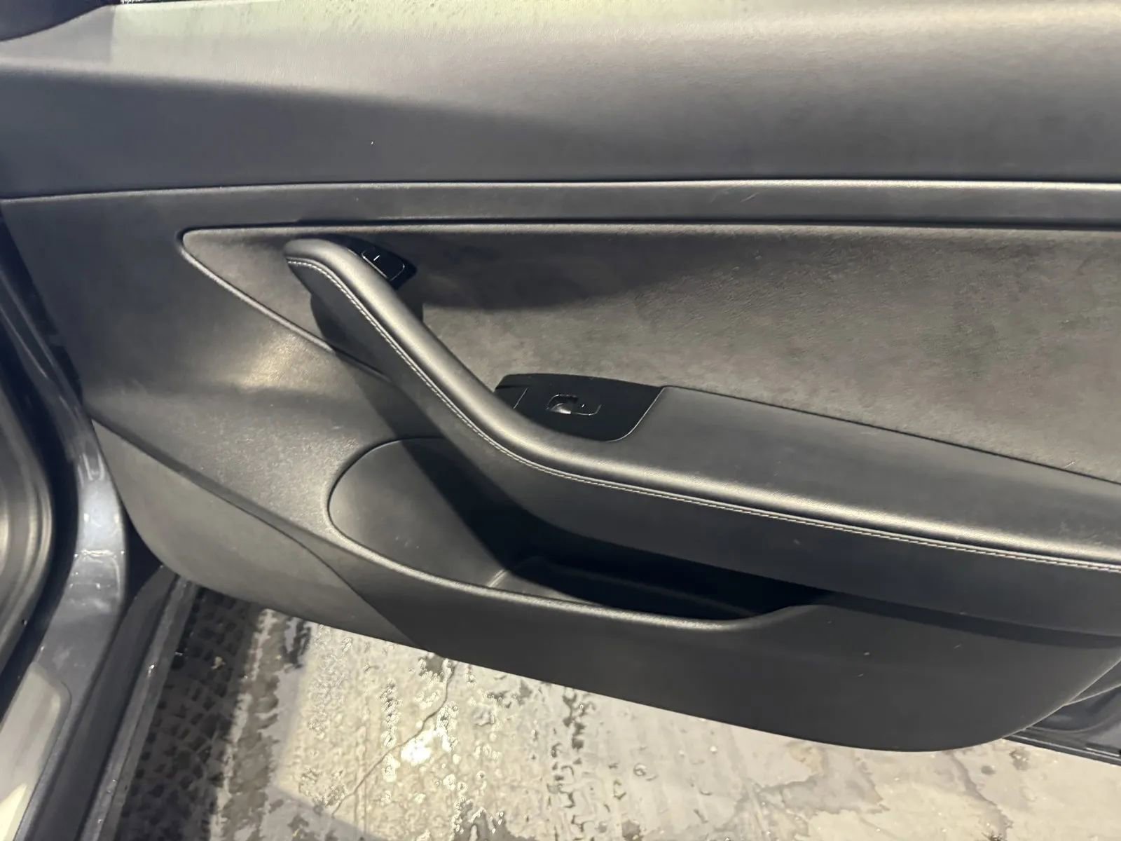 Used 2020 Tesla Model 3 Standard Range Plus image 7