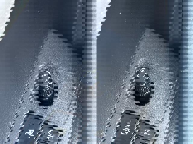 Used 2020 Toyota Corolla SE image 24