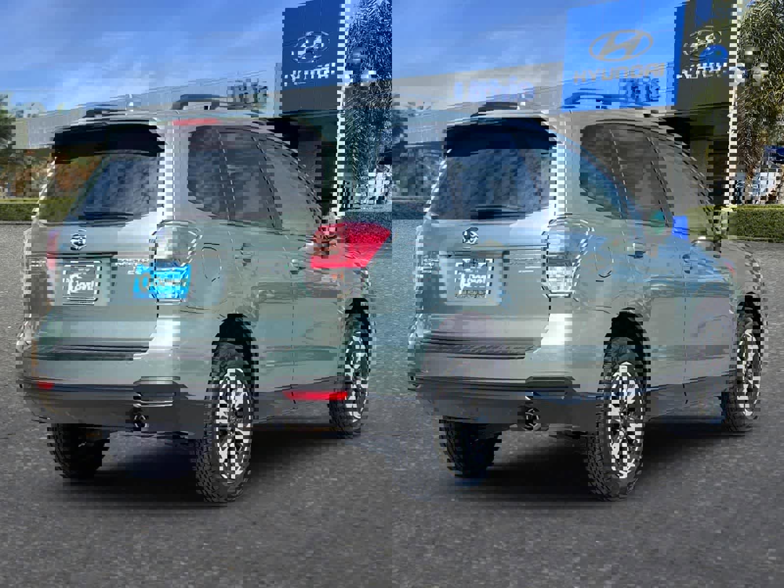 Used 2017 Subaru Forester 2.5i Premium w/ Popular Package #2A image 3