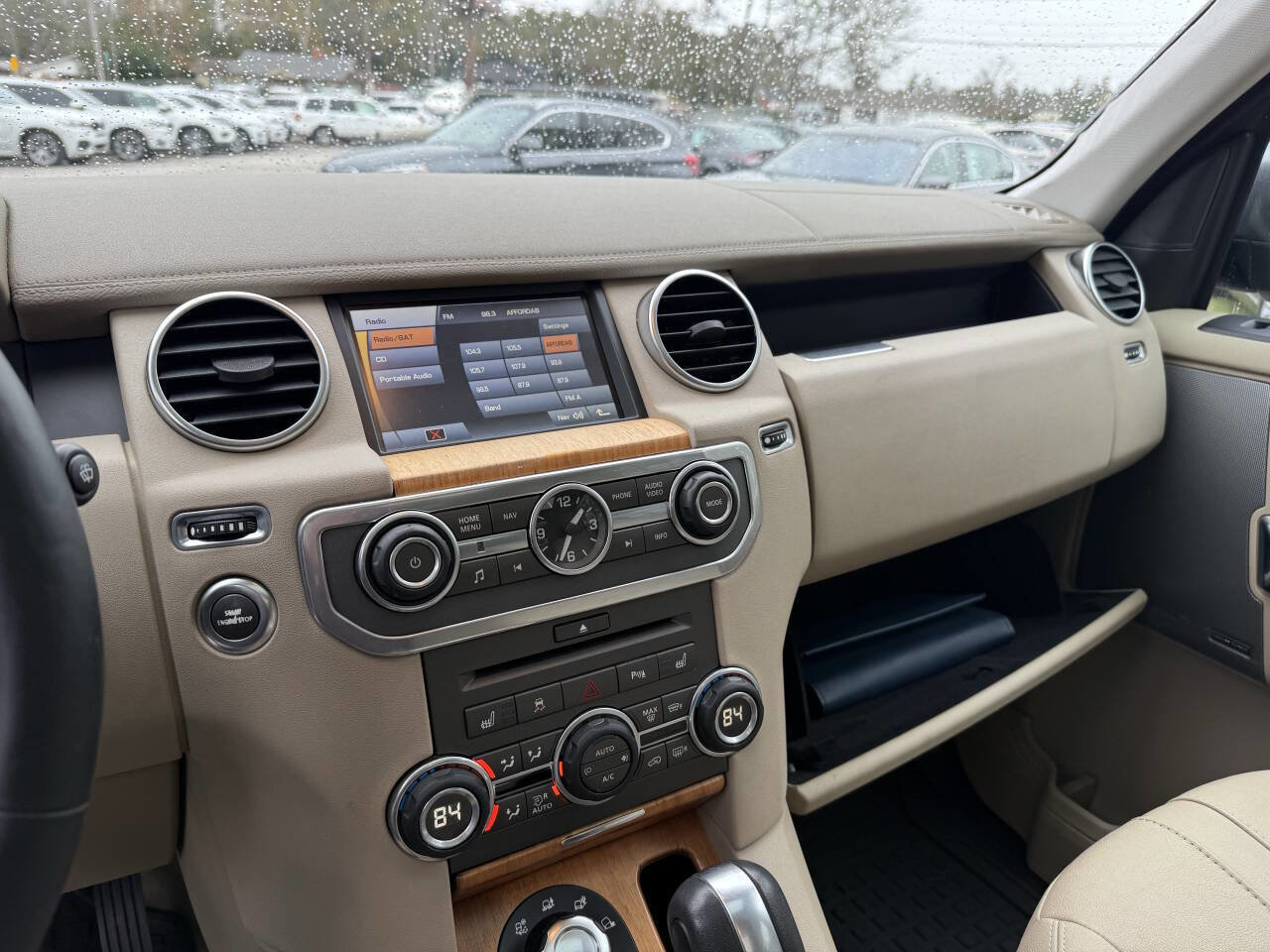 Used 2010 Land Rover LR4 HSE image 13