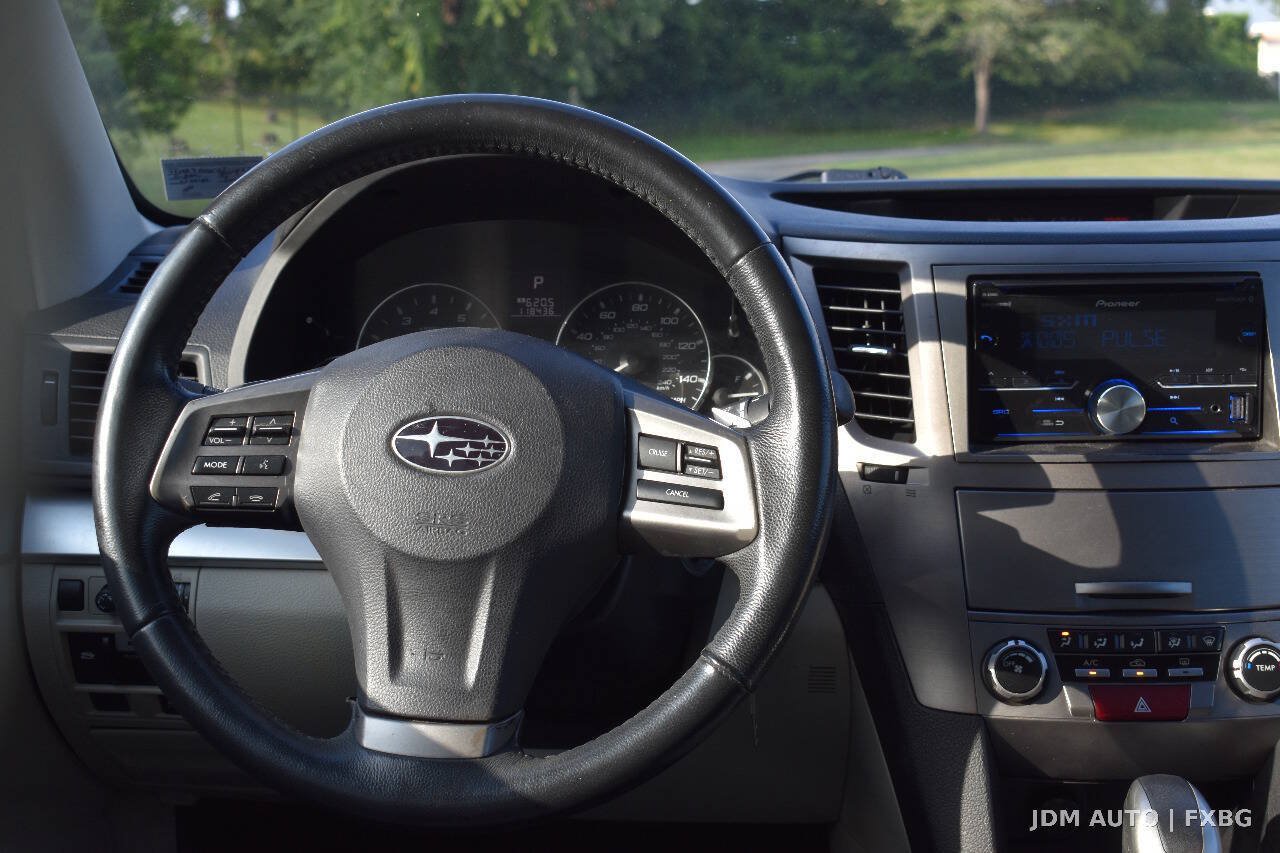 Used 2012 Subaru Outback 2.5i Premium w/ All-Weather Pkg AWD/4WD image 19