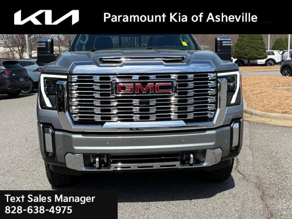 Used 2024 GMC Sierra 2500 Denali w/ Denali Reserve Package image 2
