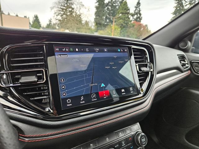 Used 2025 Dodge Durango GT AWD/4WD image 29