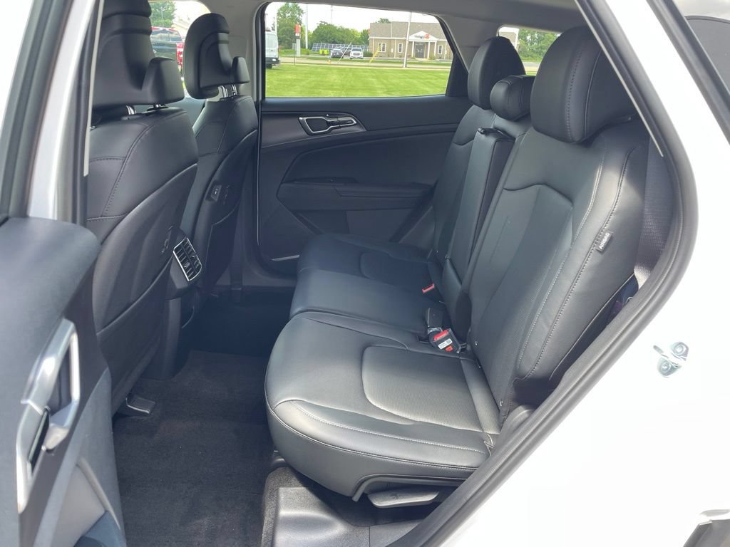 New 2026 Kia Sportage EX FWD image 11