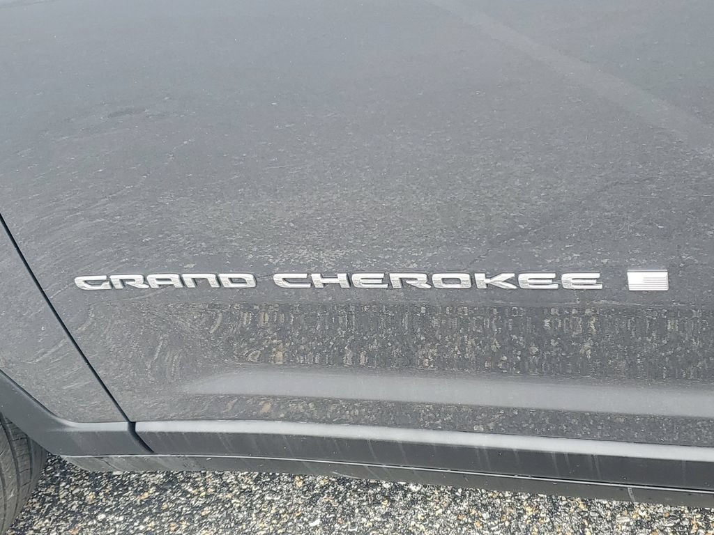 Used 2023 Jeep Grand Cherokee L Laredo AWD/4WD image 29
