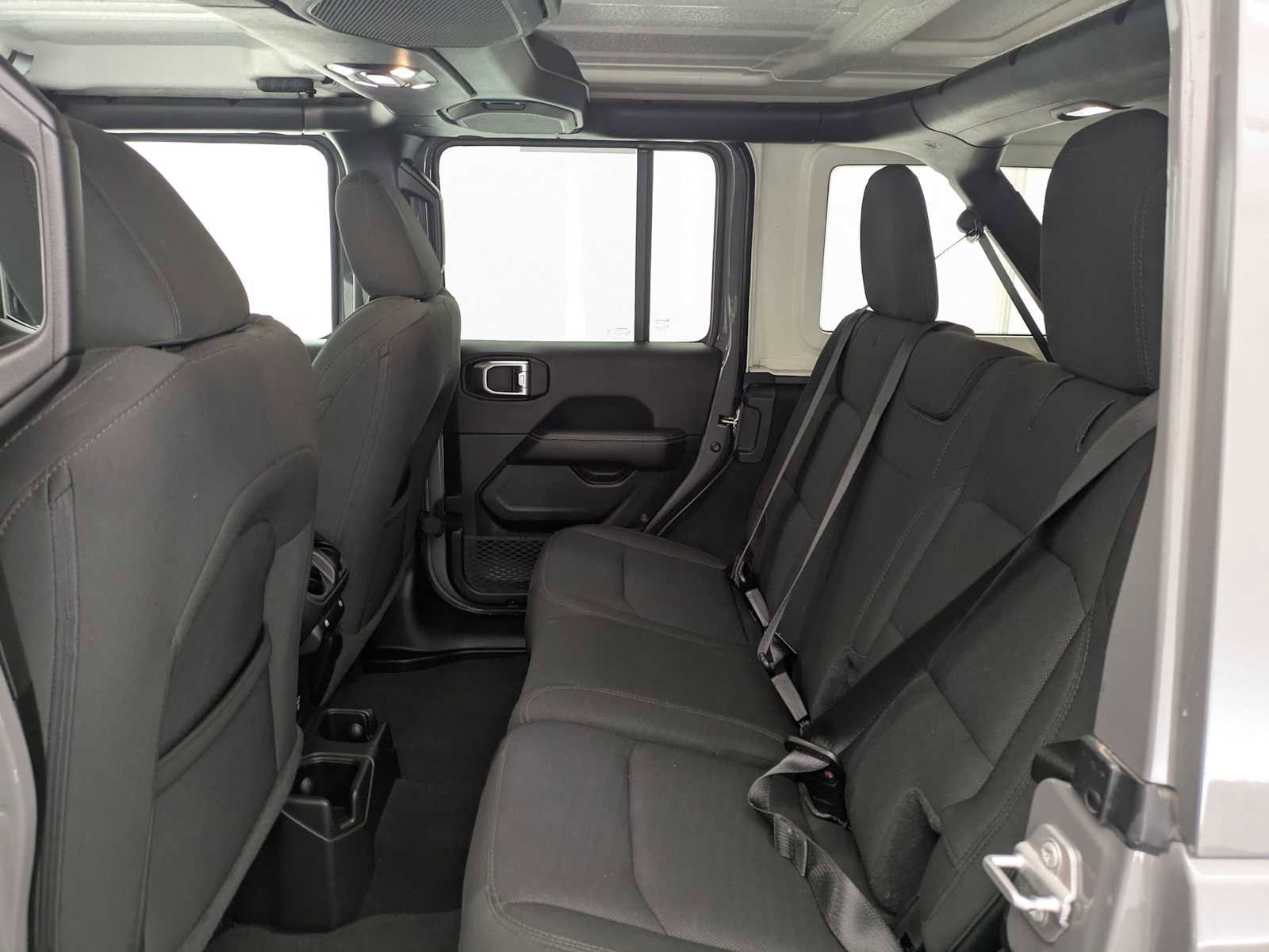 Used 2023 Jeep Wrangler Unlimited Sahara AWD/4WD image 20
