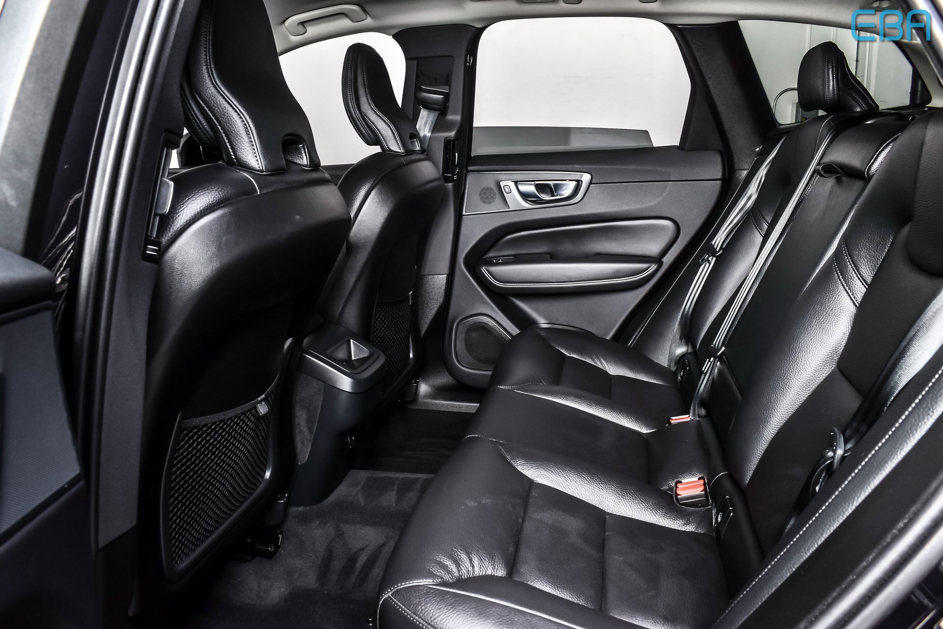 Used 2025 Volvo XC60 B5 Plus image 21