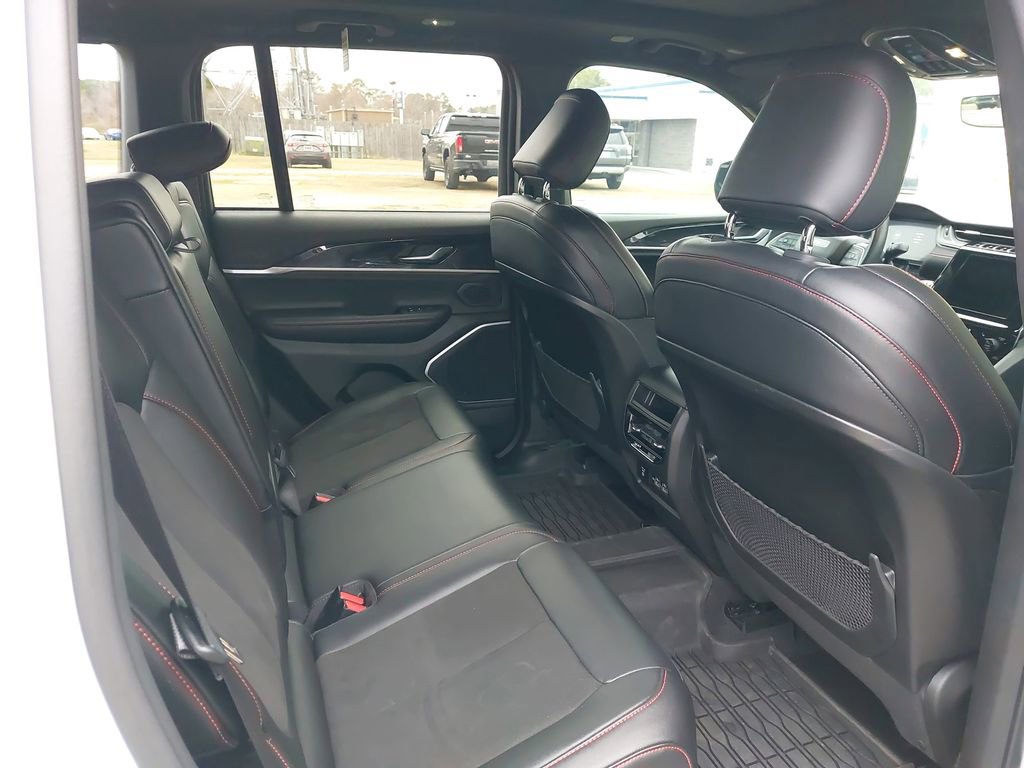 Used 2022 Jeep Grand Cherokee Trailhawk image 33