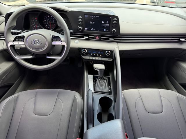 Used 2023 Hyundai Elantra SEL image 22