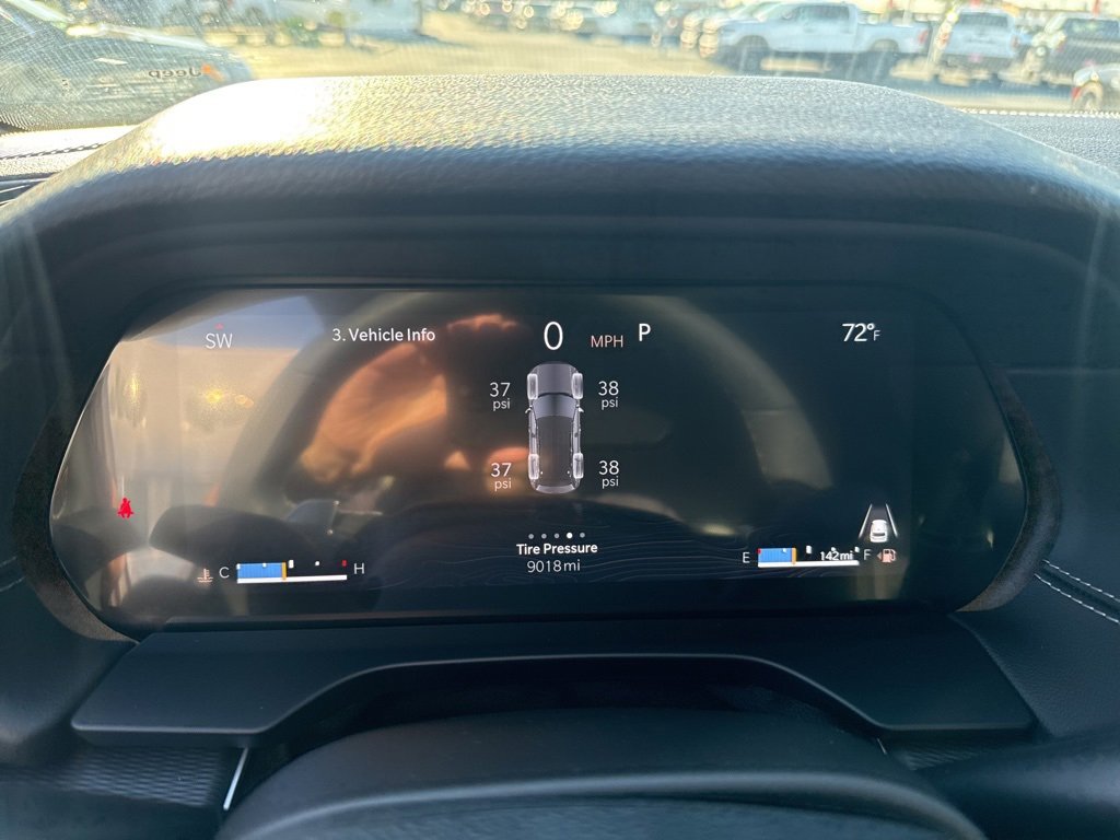 Certified 2024 Jeep Grand Cherokee Laredo X w/ Luxury Tech Group I image 18