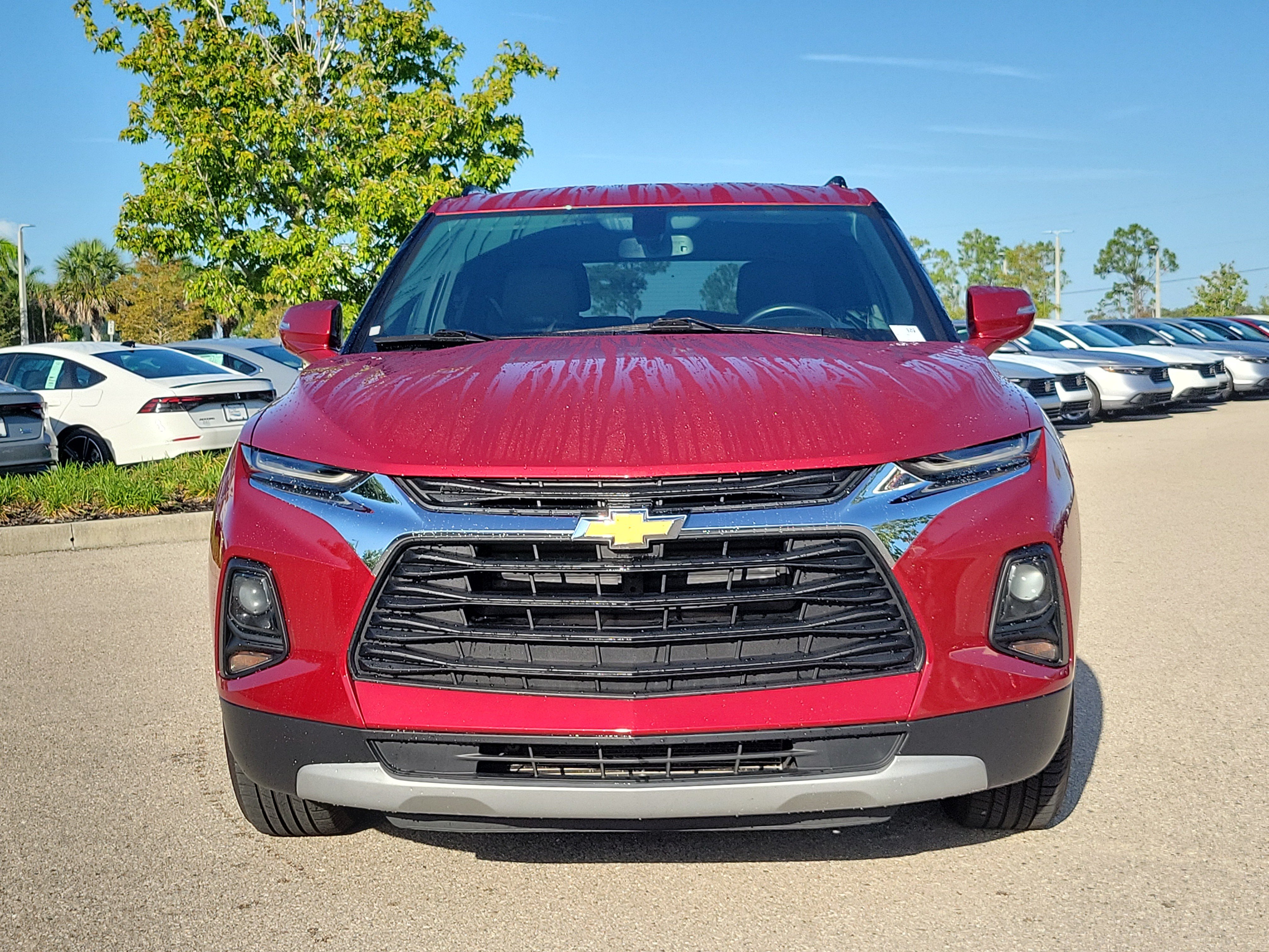Used 2020 Chevrolet Blazer LT FWD image 2