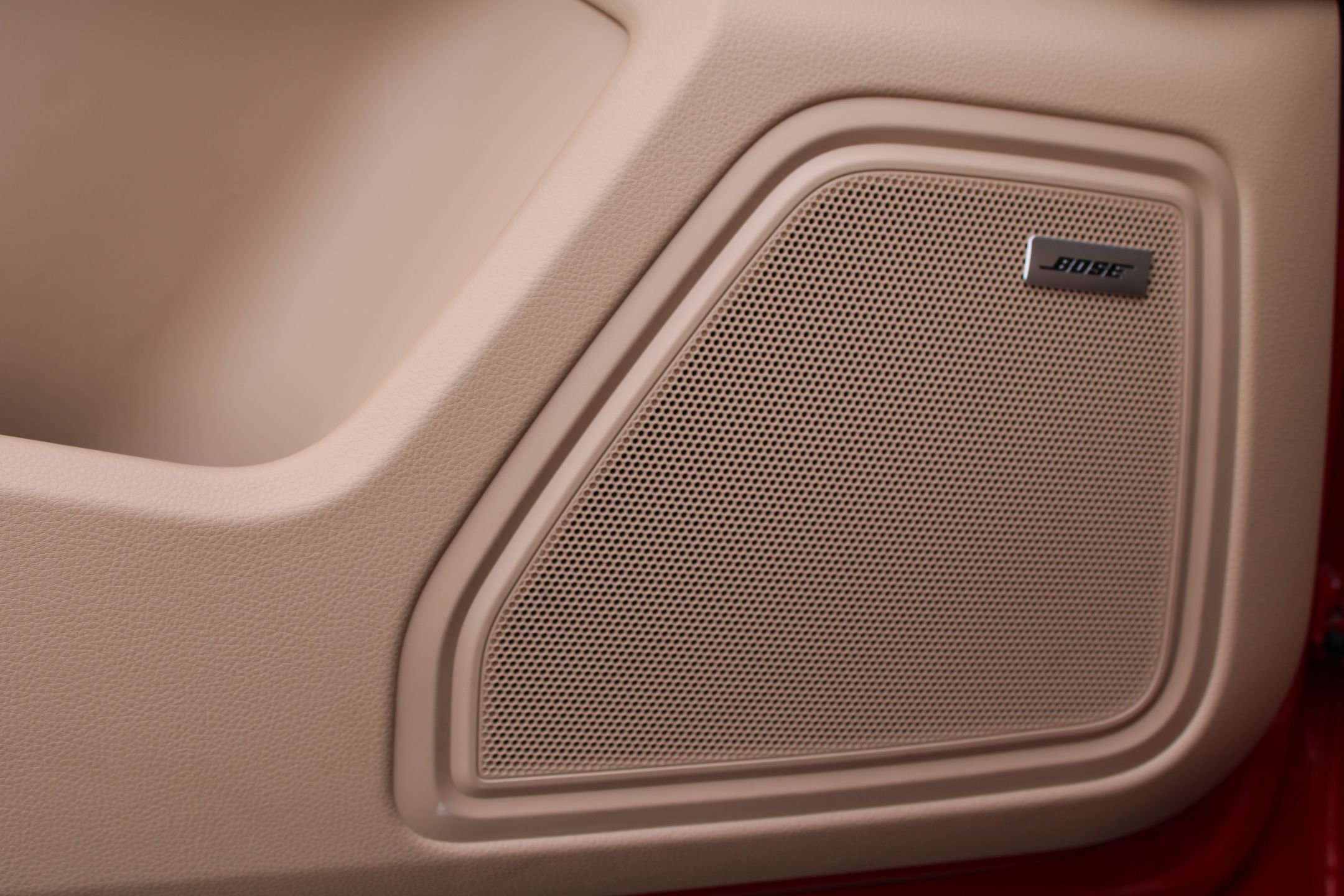 Used 2025 Porsche Macan image 14