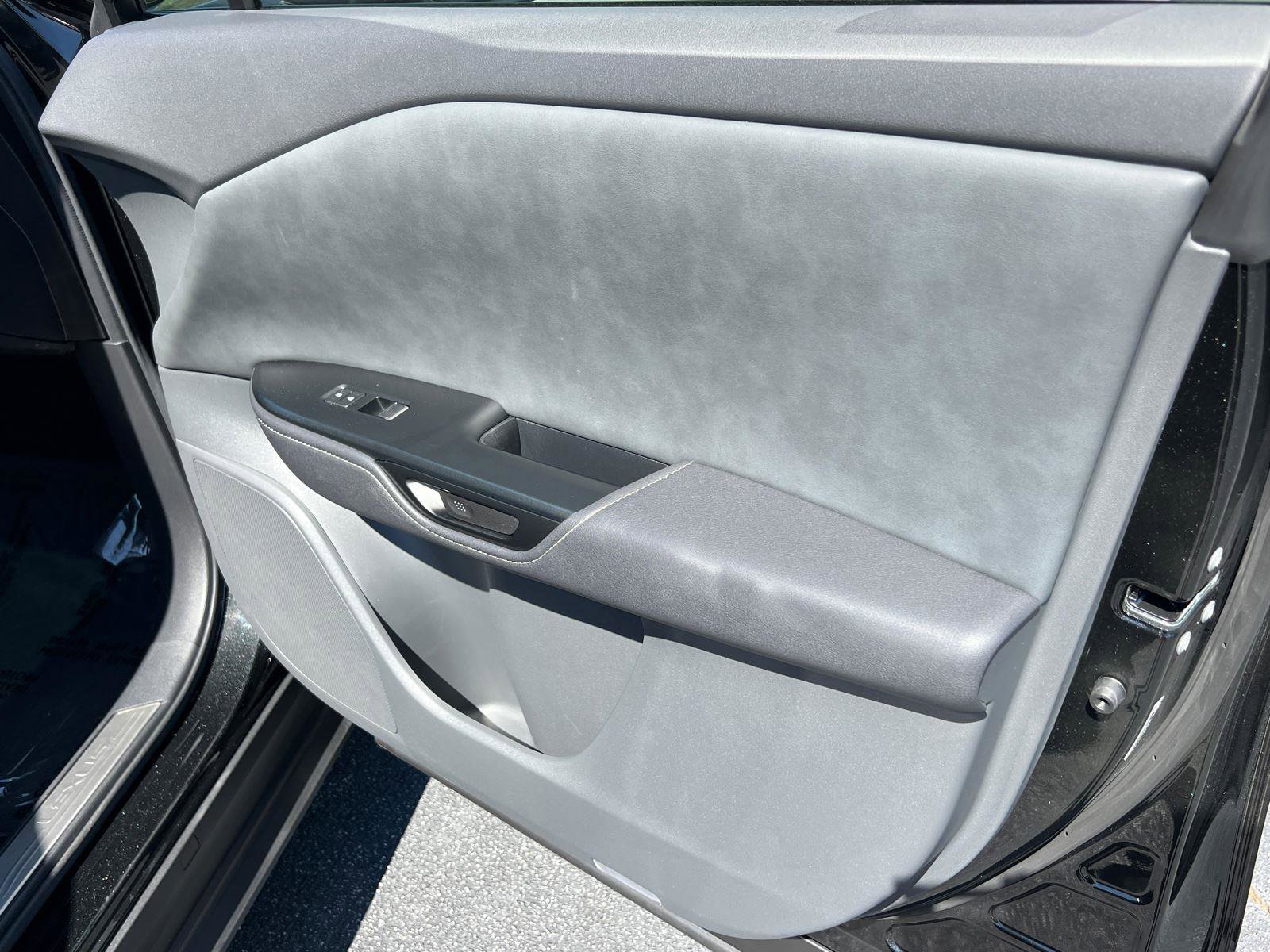 Used 2024 Lexus RZ 300e Premium w/ Accessory Package (Z1) image 15