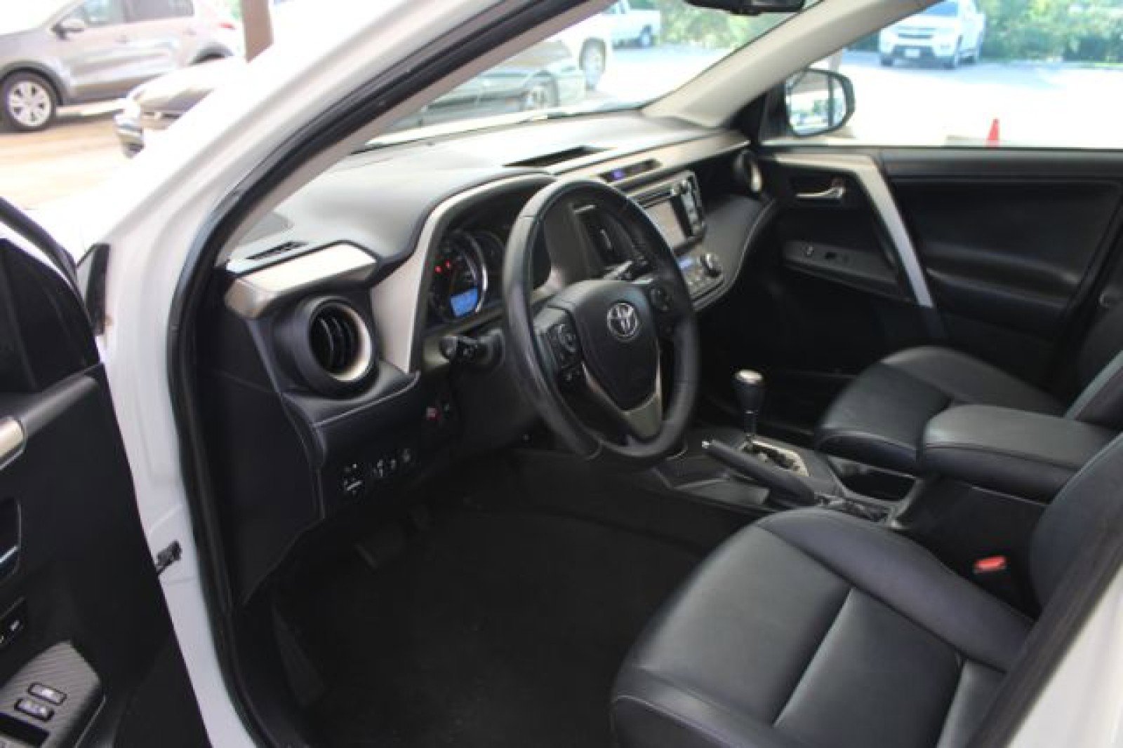 Used 2013 Toyota RAV4 Limited image 11