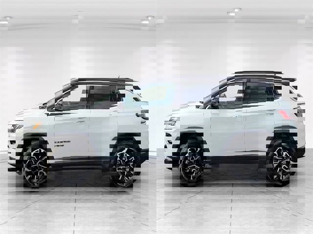 Used 2024 Jeep Compass Limited image 7