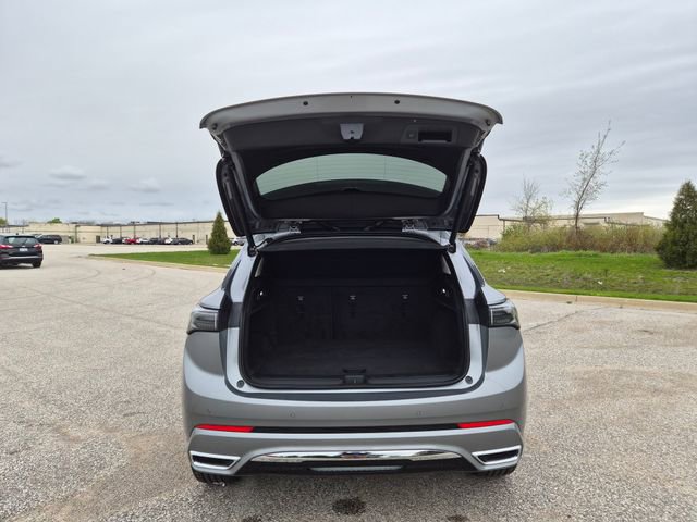 Used 2024 Buick Envision Avenir AWD/4WD image 10