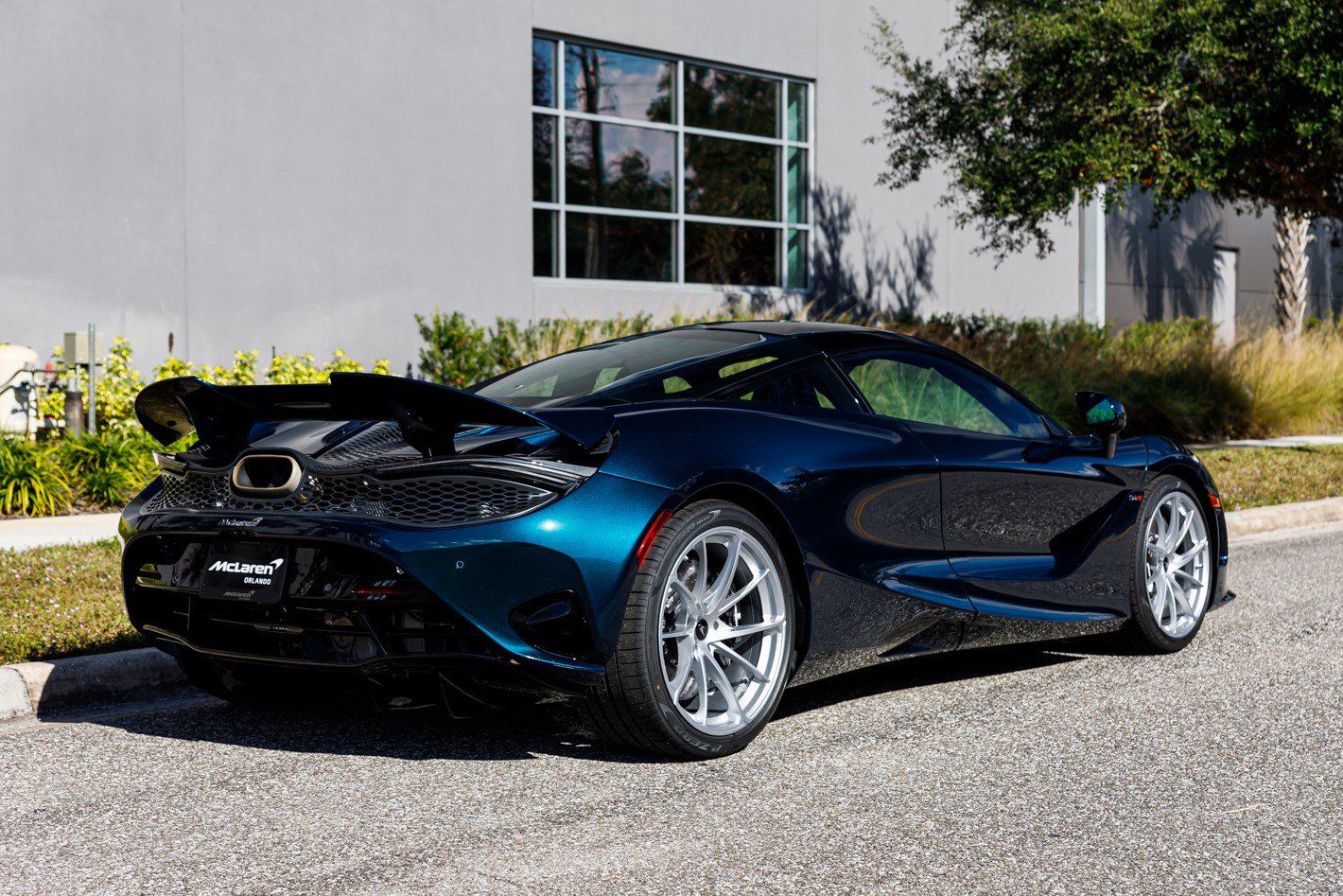 New 2026 McLaren 750S image 11